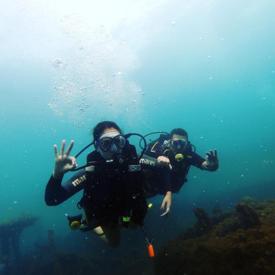Paul'S Kitchenettes Da Praia & Nemo Dive, Centro De Mergulho サンタ・クルース・カブラーリア エクステリア 写真
