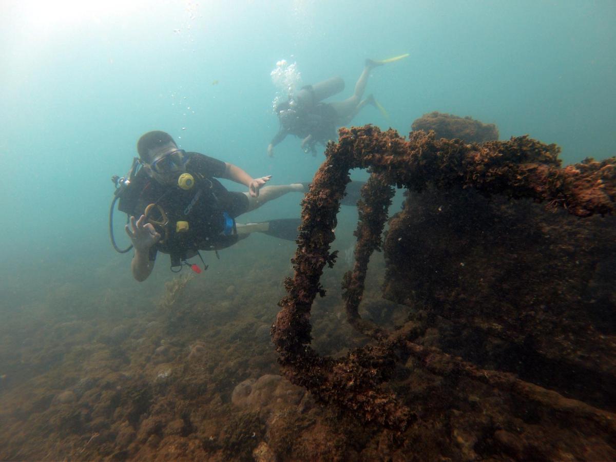 Paul'S Kitchenettes Da Praia & Nemo Dive, Centro De Mergulho サンタ・クルース・カブラーリア エクステリア 写真