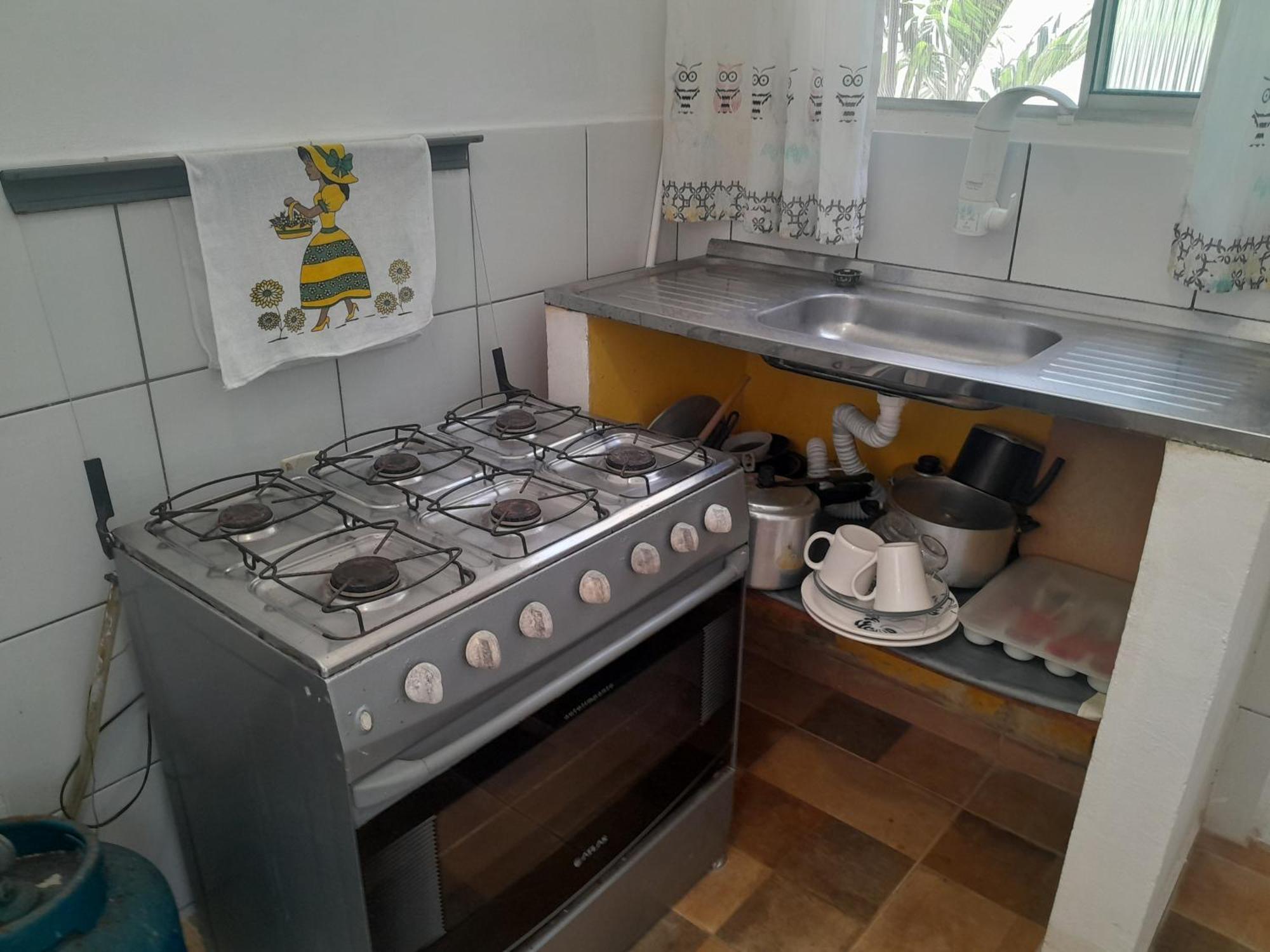 Paul'S Kitchenettes Da Praia & Nemo Dive, Centro De Mergulho サンタ・クルース・カブラーリア 部屋 写真